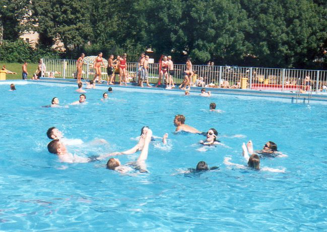 Synchronised Swimming